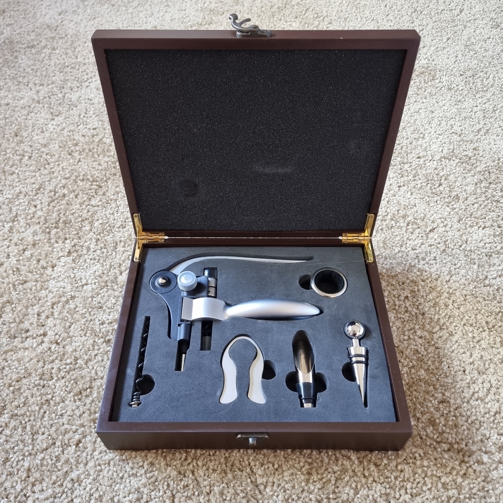 6-piece Corkscrew luxewine tool set, wood box
